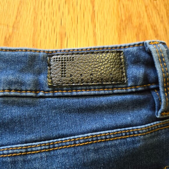 Tinsel Denim flare jeans - Picture 7 of 8